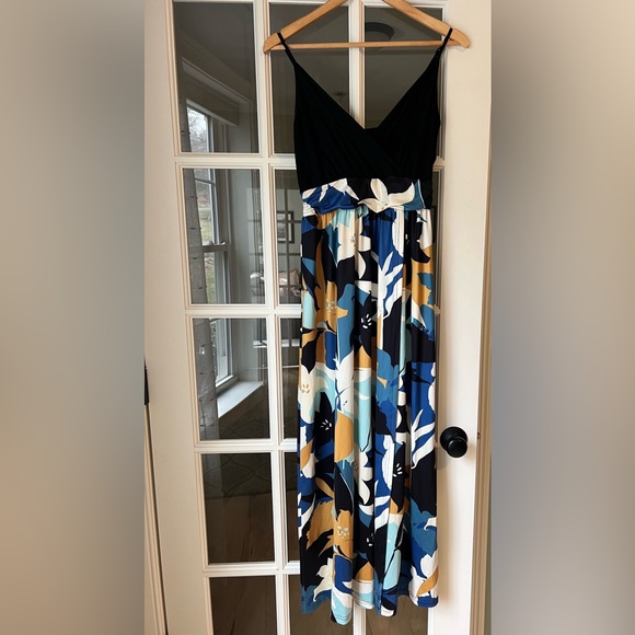 Women's Boho Maxi Dress Sleeveless V-Neck Tiered Flowy Linen Blend Sun Dress